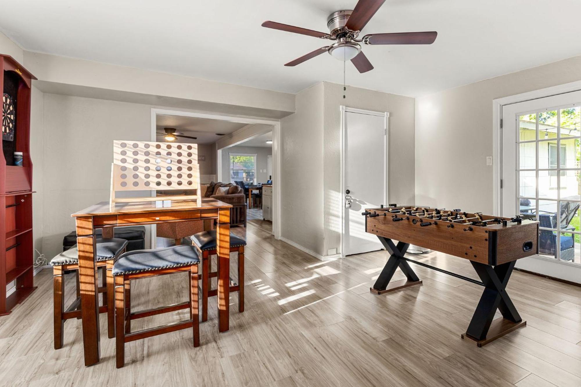 Cozy 3 Bedroom With Hot Tub 2 Min Away From Lackland سان أنطونيو المظهر الخارجي الصورة